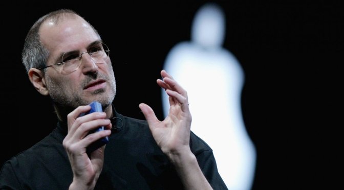 Steve Jobs Knew How to Write an Email. Here’s How He Did It